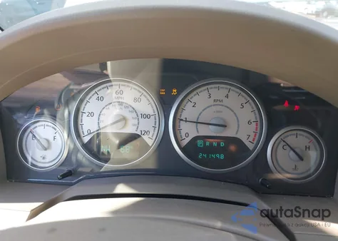 2010 Chrysler Town & Country Touring from USA, damaged, VIN 2A4RR5D19AR271265